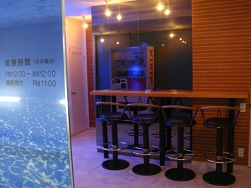 店内ロビー
